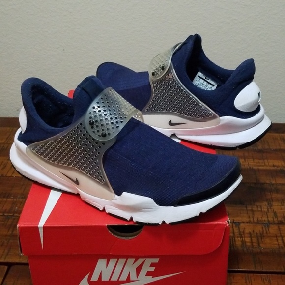sock dart navy